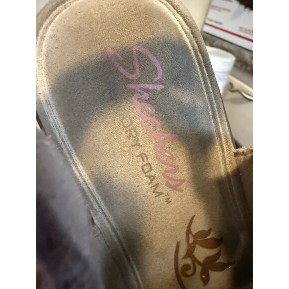 Skechers Memory Foam Women’s 8.5 Beige Suede Wedge Heels - Picture 7 of 10